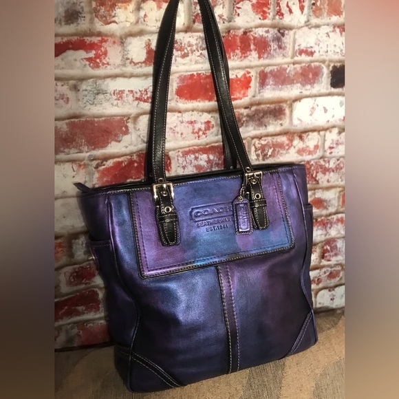 STUNNING Authentic Coach Metallic Purple & Blue Leather Handbag Tote - Picture 5 of 13